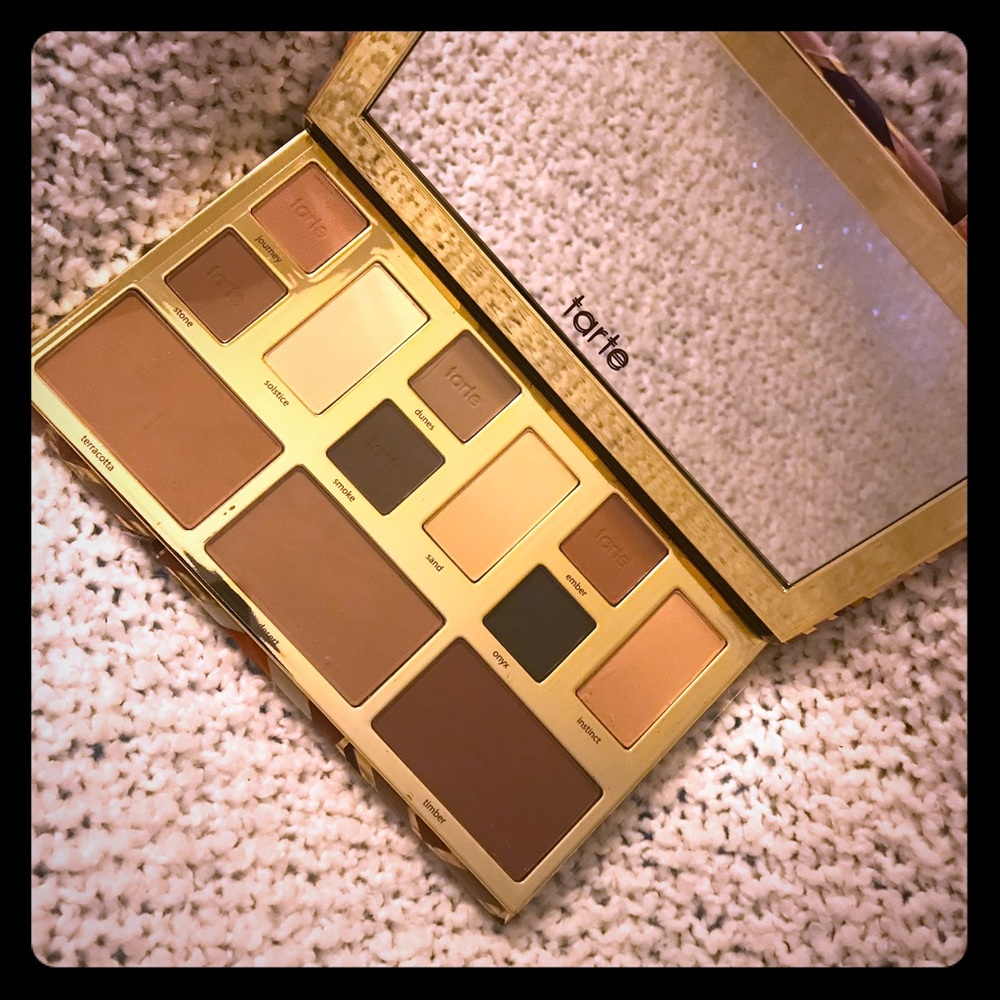 Tarte Clay Play eyeshadow and face palette